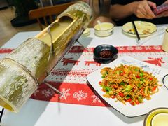 -刘姐啤酒鱼民族演艺餐厅(西街总店)