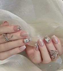 -桃色美甲沙龙