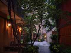 -SISTERS BAR RESTAURANT川意酒馆(嘉善老市H楼店)