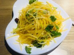 炝拌土豆丝-烤满分·东北烧烤(首经贸店)