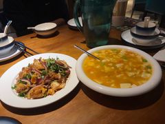 蟹黄烩豆腐-觅山云南菜(泊富ICITY店)