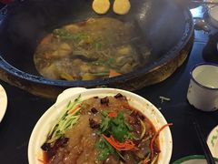 -鱼窝棚柴火铁锅炖(富山屯店)