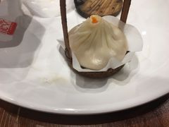 手拆蟹黄小笼包-龍堂蟹黄小笼包(万家丽店)