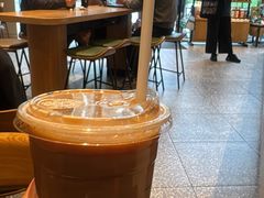 -星巴克(上海长宁来福士1F店)