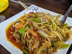 特色炒牛肉片-清真·伊清阁餐厅