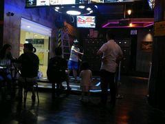 -YOGO优果密室逃脱(新佳丽广场店)