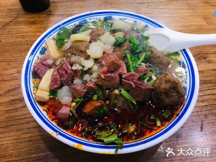 清真·老陈家烩菜(东新街总店)牛肉丸子烩菜图片