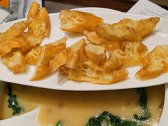 老济南甜沫-闫府私房菜·百年鲁菜(恒隆店)