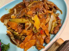 酸菜炒牛肉-原味田园·客家菜·土窑鸡(中航城君尚购物中心店)