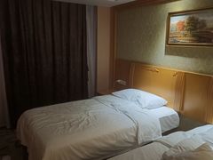 -维也纳酒店(桂林万福广场店)