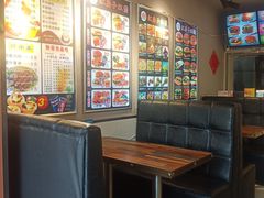 -红房子汉堡店(吉大南岭店)