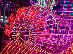 -新五爱道夜市