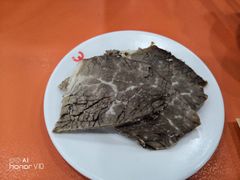 -牛一嘴·兰州牛肉面·大盘鸡(财富中心店)