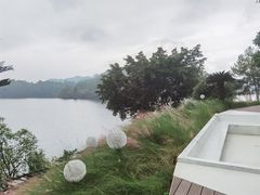 -华凌山庄·隐湖栖