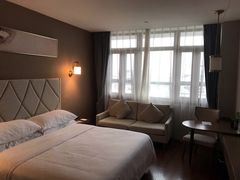 -雅戈尔富宫大酒店(观前街店)