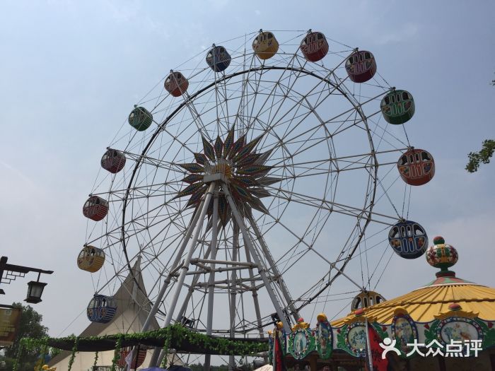 西安汉城湖游乐场图片