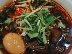 -呼啦面馆·头牌豌杂面(珠江国际B区店)