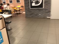 -麦当劳(湛江大厦店)