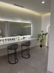 -VE专注问题肌·赛诺龙&科学美肤中心