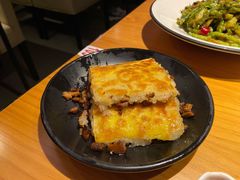 老通城三鲜豆皮-莲餐厅·湖北菜·藕汤是头牌(愚园路店)