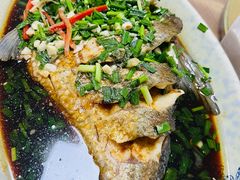 -芦茨金富饭庄·25年老字号·专做稻草鸡