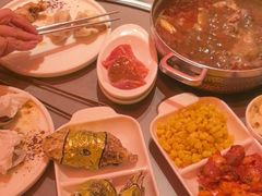 -黑金·寻焰自助百汇·烤肉·火锅(中街店)