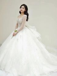-莫小姐婚纱