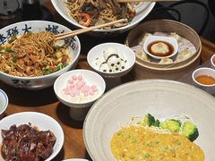 -李犟大爆鳝面·手工蟹黄包(湖滨西湖店)