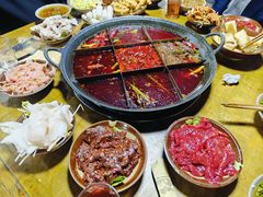-正南齊北重庆老火锅(光华村直营店)