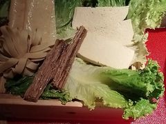 -晓宇重庆火锅(西安荟聚店)
