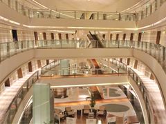 -上海滴水湖皇冠假日酒店