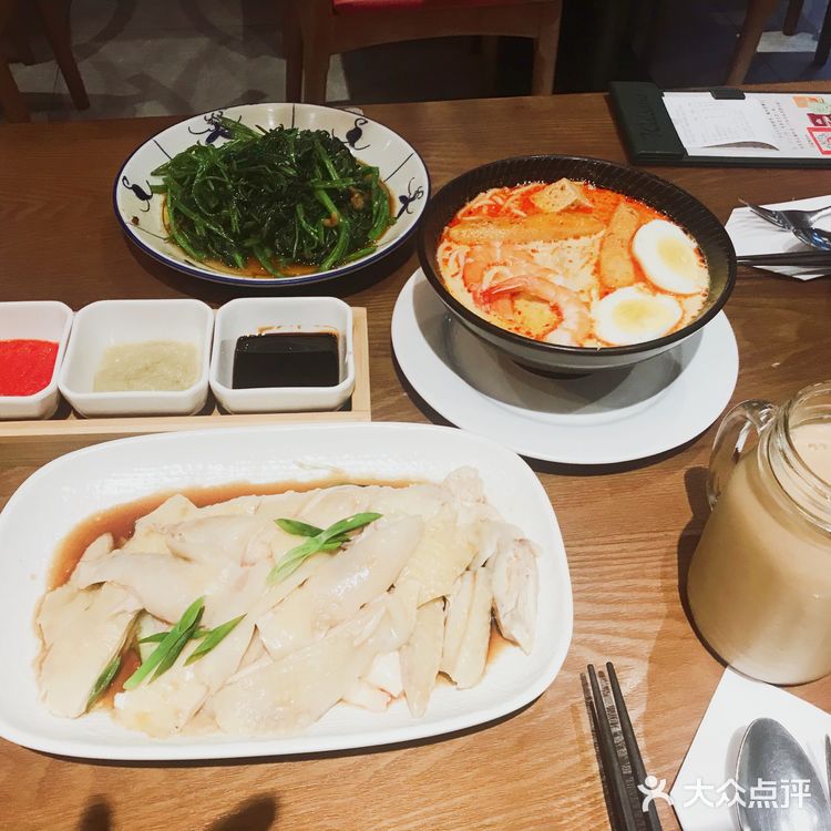 拉茶是我真爱。吃饱太爽了 没有踩雷的