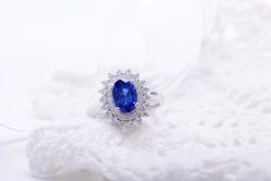 -威德钻石-克拉钻大本营(南京东路店)