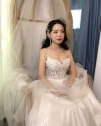 点击看大图 -艾米丽婚纱礼服