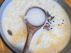 -勺子米线·云南传统小吃市集(四方街店)