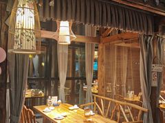 -花溪雨·森林餐厅(石基店)