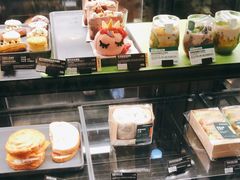 面包甜点陈列柜-星巴克臻选(宁波世纪东方广场店)