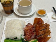 -香港新发烧腊茶餐厅(水围店)