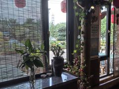 -头上红煨盐鸡·非遗院子餐厅