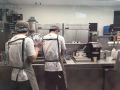 大堂-喜茶(上海北外滩来福士店)