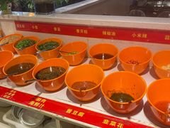 自助调料区-潮汕三宝鲜牛肉火锅