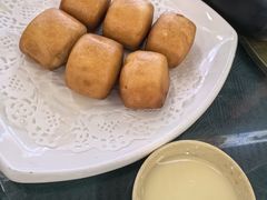 炸馒头-古榕农庄·桑拿簸箕菜·招牌泥焗鸡(清远长隆店)