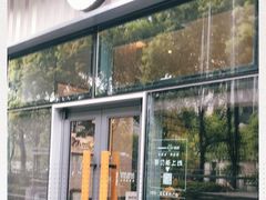 -星巴克(宏汇国际广场店)
