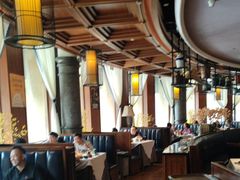 -八府香鸭·啫啫煲(华山路店)