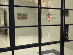 -胶囊画廊