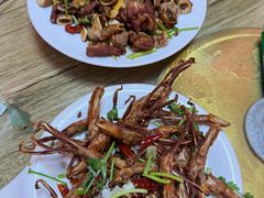 -超越海鲜屋(飞龙物业店)