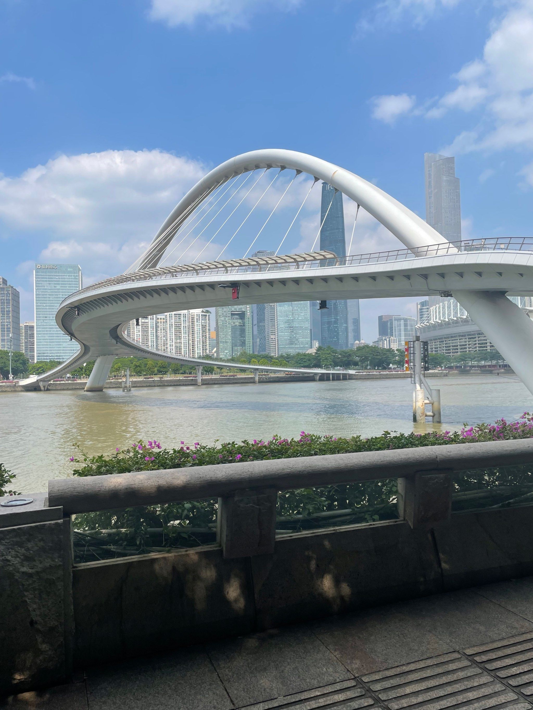 海心桥?这座是海心桥吗?