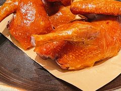 玻璃皮润烧乳鸽-大树餐厅(万达创始店)