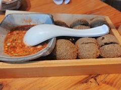 -野山舂·贵州现舂酸汤火锅(鸿通城店)