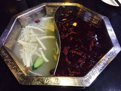 -重庆德庄火锅(体育中心店)